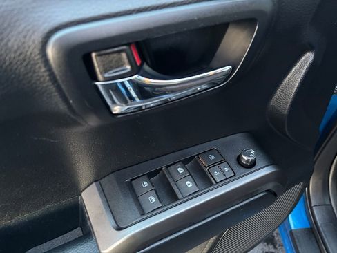 Used 2016 Toyota Tacoma TRD Sport w/ Premium & Technology Package image 24