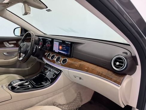 Certified 2017 Mercedes-Benz E 300 image 37