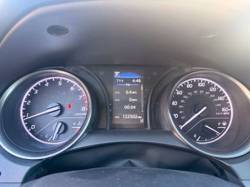 Used 2021 Toyota Camry SE image 18