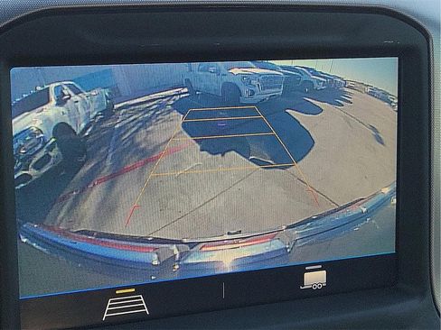 Used 2022 GMC Sierra 2500 SLE w/ SLE Convenience Package image 18