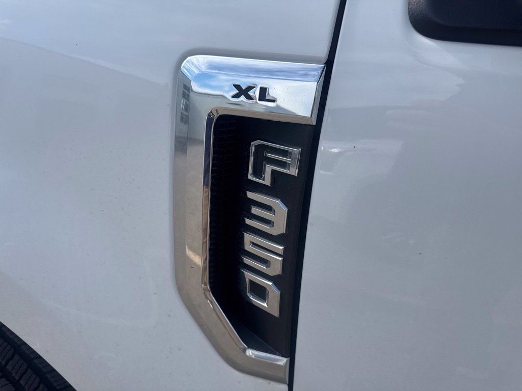Used 2020 Ford F350 XL w/ Power Equipment Group RWD image 10