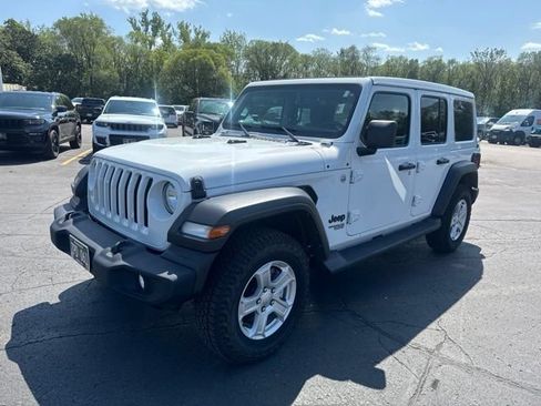 Used 2021 Jeep Wrangler Unlimited Sport w/ Sun And Sound Package AWD/4WD image 5