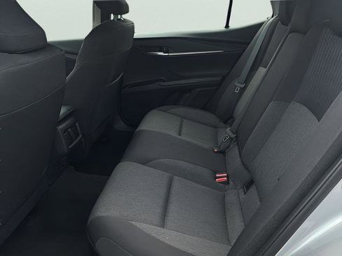 Used 2025 Toyota Camry LE image 15