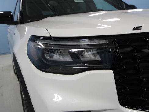 New 2026 Ford Explorer ST-Line w/ ST-Line Street Pack image 31