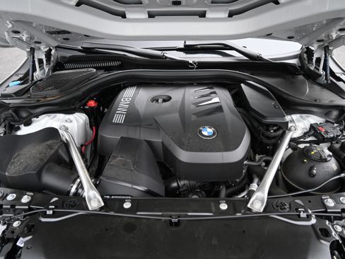 Used 2024 BMW 530i w/ Convenience Package image 35