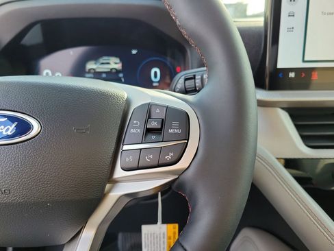 New 2026 Ford Explorer Active w/ Active Comfort Package image 24