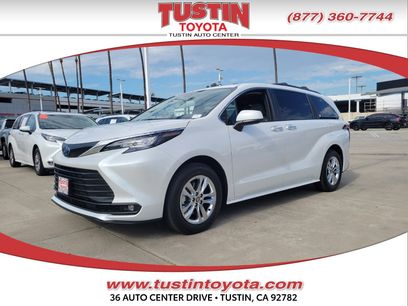 Certified 2025 Toyota Sienna XLE