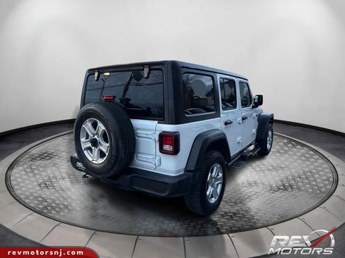 Used 2019 Jeep Wrangler Unlimited Sport S image 5