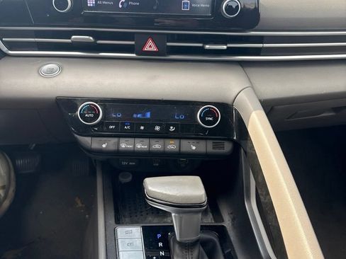 Used 2021 Hyundai Elantra SEL w/ Convenience Package FWD image 21