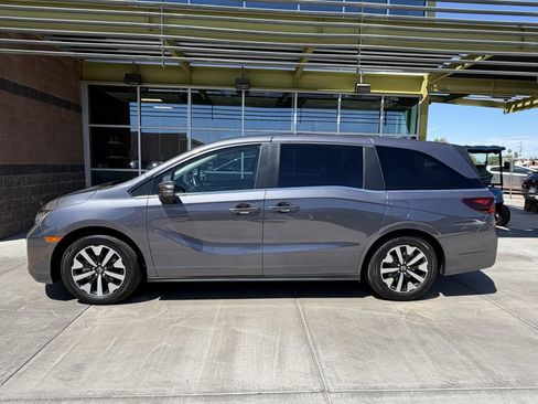 Used 2025 Honda Odyssey EX-L image 7