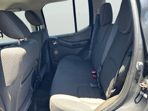 Used 2013 Nissan Xterra PRO-4X AWD/4WD image 33