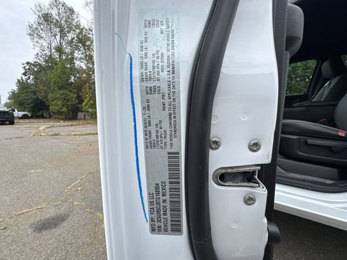 New 2026 RAM 2500 Tradesman w/ Chrome Appearance Group image 27