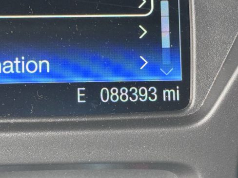 Used 2017 Ford Transit 150 XLT image 30