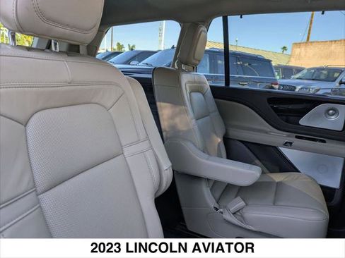 Used 2023 Lincoln Aviator Reserve w/ Equipment Group 201A image 25