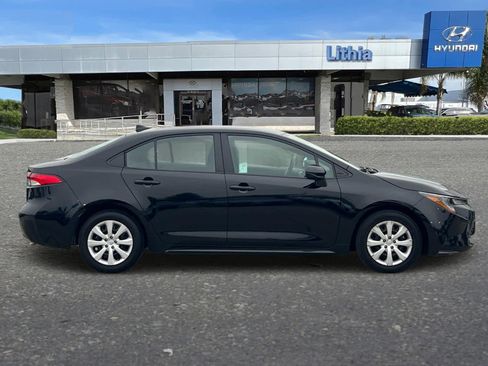 Used 2024 Toyota Corolla LE image 8