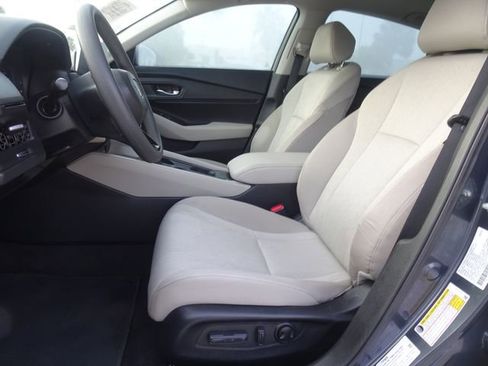 Certified 2024 Honda Accord EX image 7