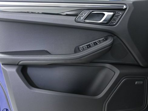 New 2026 Porsche Macan AWD/4WD image 6