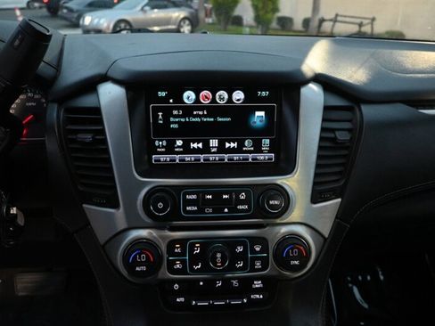 Used 2018 GMC Yukon SLE image 33