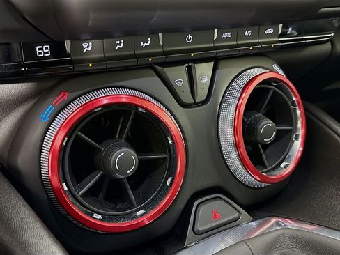 Certified 2021 Chevrolet Camaro LT w/ Technology Package image 18