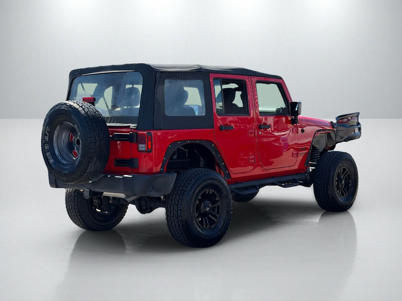 Used 2016 Jeep Wrangler Unlimited Sport w/ Connectivity Group AWD/4WD image 7