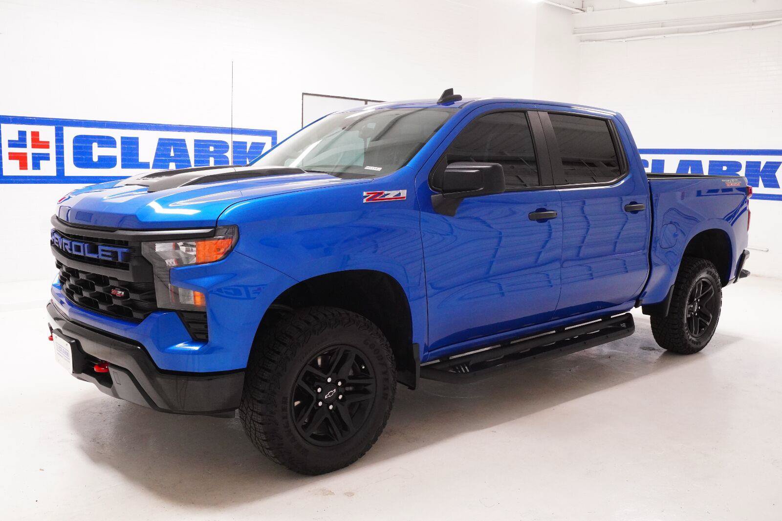 Used 2024 Chevrolet Silverado 1500 Custom Trail Boss AWD/4WD image 30