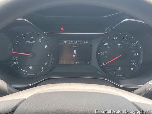 Certified 2023 Chevrolet TrailBlazer LT w/ Convenience Package FWD image 14
