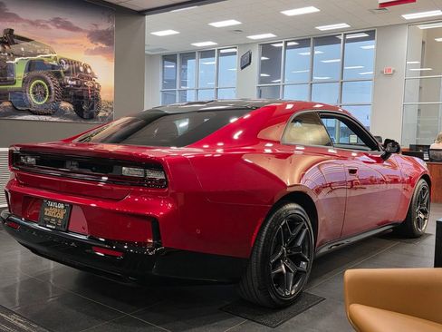 Used 2024 Dodge Charger R/T w/ Plus Group image 10