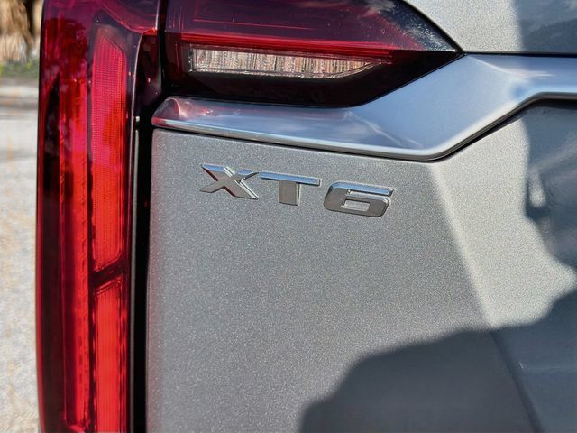 Used 2024 Cadillac XT6 Premium Luxury FWD image 11