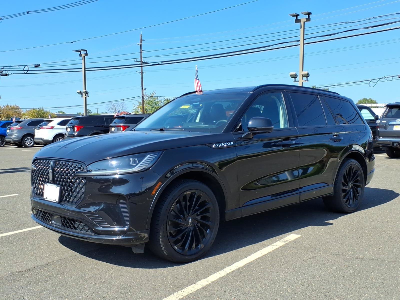 Used 2025 Lincoln Aviator Reserve w/ Equipment Group 201A AWD/4WD image 3