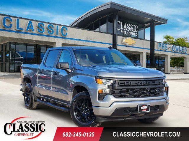 Used 2026 Chevrolet Silverado 1500 Custom w/ Turbomax Blackout Package RWD 360° Tour