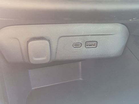 Used 2025 Chevrolet Trax LS image 20