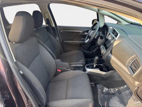 Used 2017 Honda Fit EX image 10