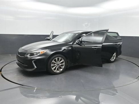 Used 2018 Kia Optima S FWD image 34