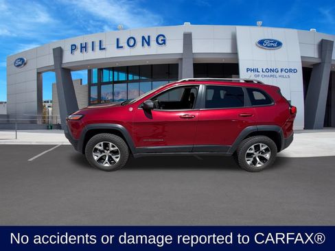 Used 2014 Jeep Cherokee Trailhawk w/ Leather Interior Group AWD/4WD image 2