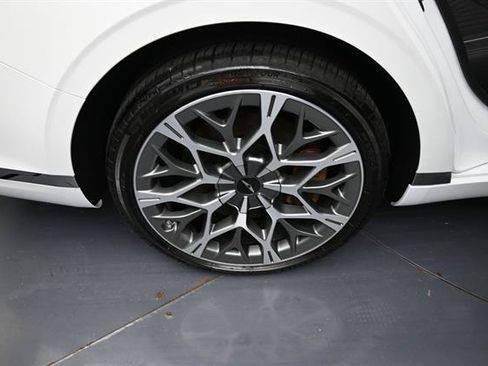 Used 2025 Genesis G90 3.5T AWD/4WD image 28