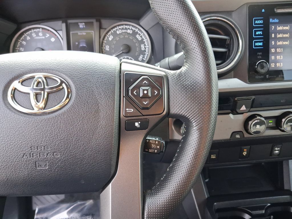 Used 2017 Toyota Tacoma TRD Sport w/ Tow Package RWD image 21