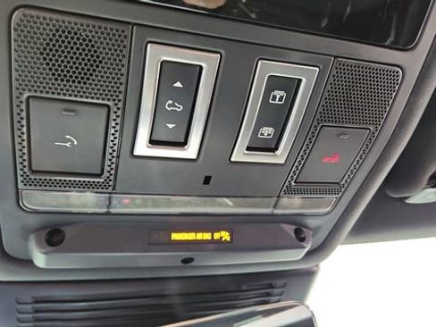 Used 2025 Jaguar F-PACE R-Dynamic S image 54