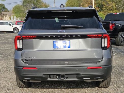 New 2026 Ford Explorer Active image 8