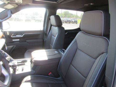 New 2026 GMC Sierra 1500 Denali AWD/4WD image 14
