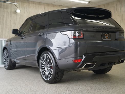 Used 2022 Land Rover Range Rover Sport HST image 7
