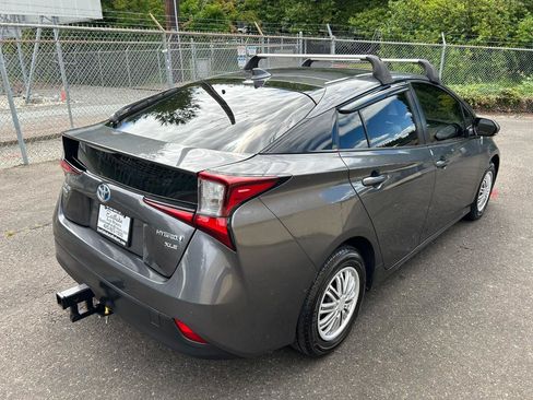 Used 2019 Toyota Prius XLE AWD/4WD image 5