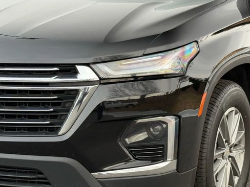 Used 2023 Chevrolet Traverse LT image 11