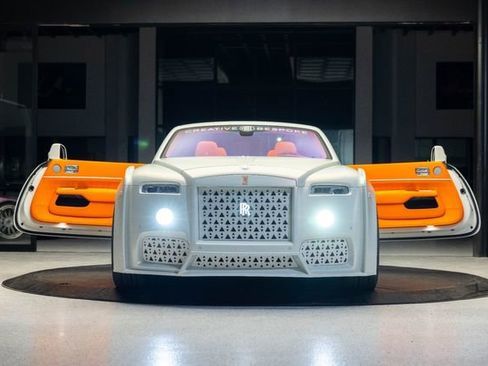 Used 2020 Rolls-Royce Dawn RWD image 1