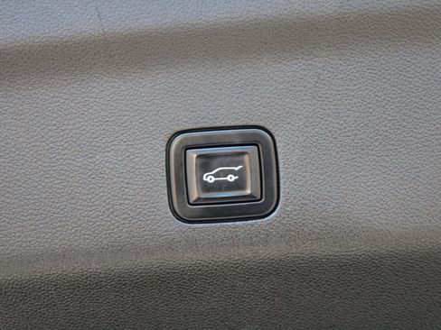 Used 2021 Chevrolet Tahoe Premier image 29