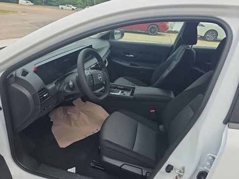 New 2026 Nissan Sentra SV w/ SV Convenience Package FWD image 14