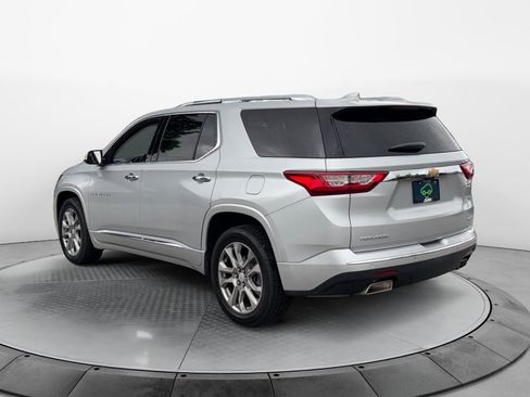 Certified 2019 Chevrolet Traverse Premier w/ Driver Confidence II Package FWD image 5