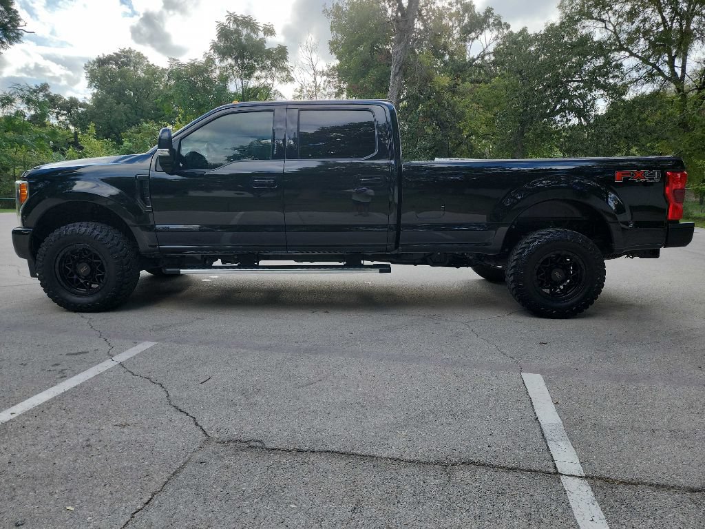 Used 2019 Ford F350 Lariat w/ Lariat Ultimate Package AWD/4WD image 4