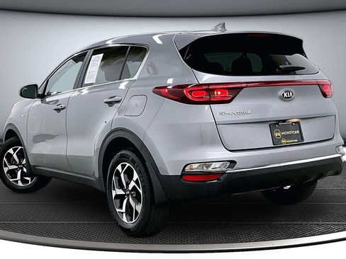 Used 2022 Kia Sportage LX AWD/4WD image 4
