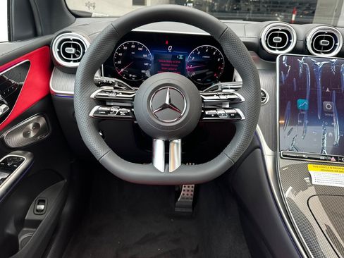 New 2026 Mercedes-Benz GLC 300 image 13