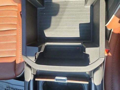 Used 2023 GMC Yukon XL Denali Ultimate image 35